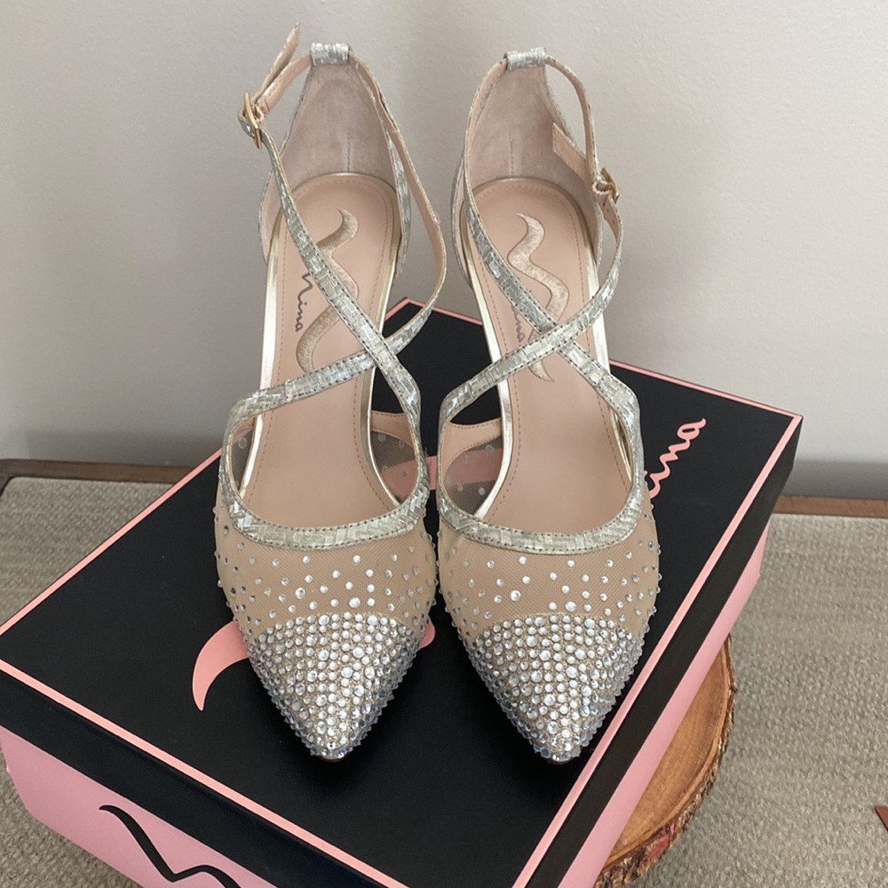 NIB Nina Gold & Crystals Evening shoes Size 9